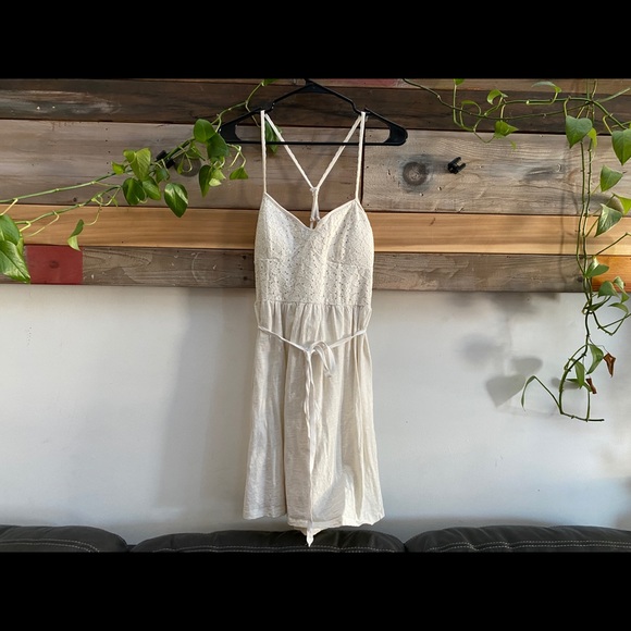 AMERICAN EAGLE White Dress w/ Ribbon-Tied Waist(S) - Picture 3 of 4